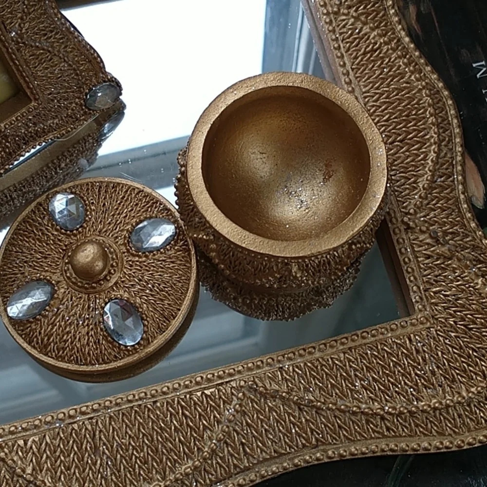 Allure Gold 3 Piece Vanity Set NWOT Mirrored Tray, Frame, Round Trinket Box